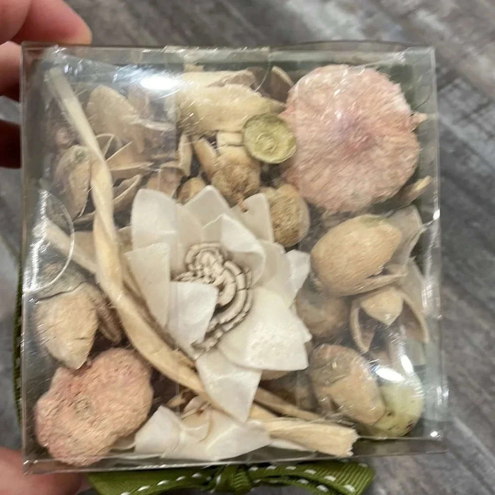 Pottery Barn Potpourri English Garden